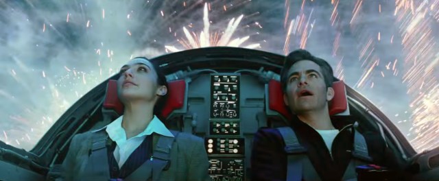 wonderwoman1984-trailer-review-3